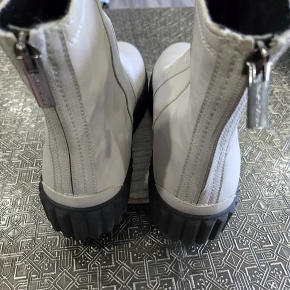 🐢 Marc O'Polo rear zip boots.  NWOT Size 40