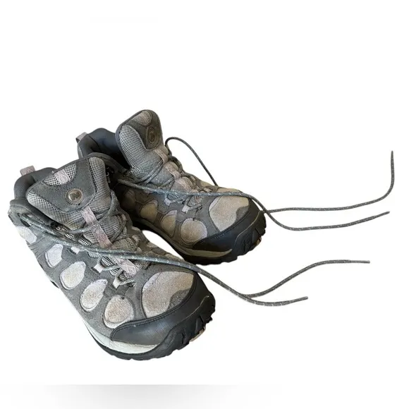 ⭐️ Merrell Waterproof Castle Rock woman Hiking Boots size 9.5 Hyacinth