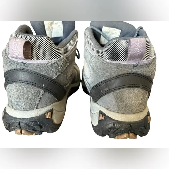 ⭐️ Merrell Waterproof Castle Rock woman Hiking Boots size 9.5 Hyacinth