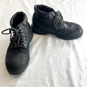 ⭐️ Skechers cool authentic black waterproof leather gorpcore boots men size 9.5