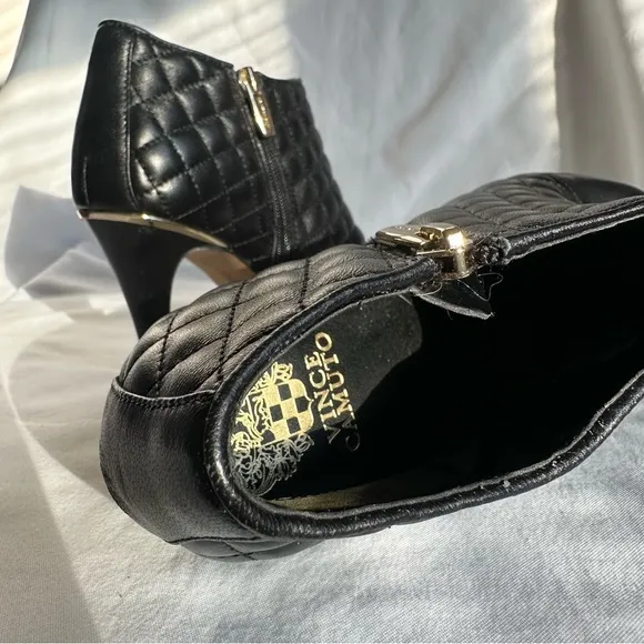 ★ Vince Camuto Quilted Leather Boots Vedree - Black ★