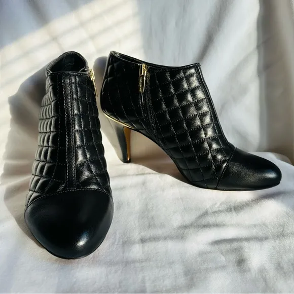 ★ Vince Camuto Quilted Leather Boots Vedree - Black ★
