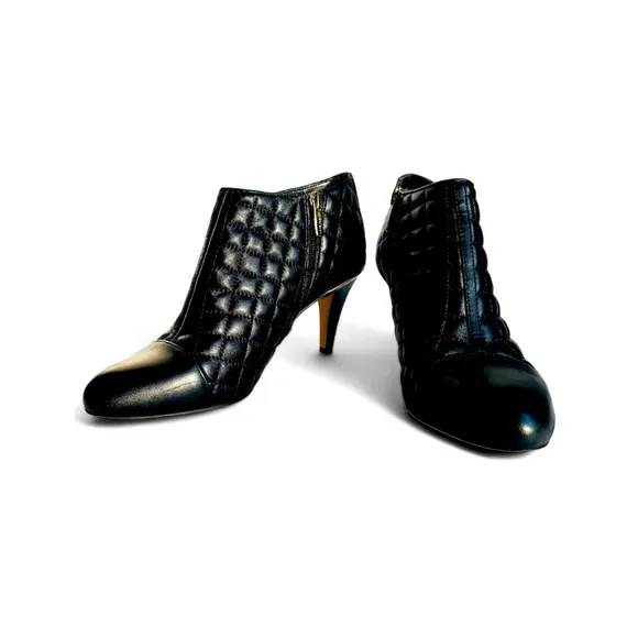 ★ Vince Camuto Quilted Leather Boots Vedree - Black ★
