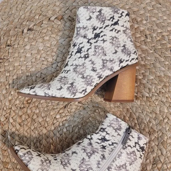 1. STATE KELTE ROCCI SNAKE SKIN ANKLE BOOTS WOODGRAIN BLOCK HEELS WOMEN'…