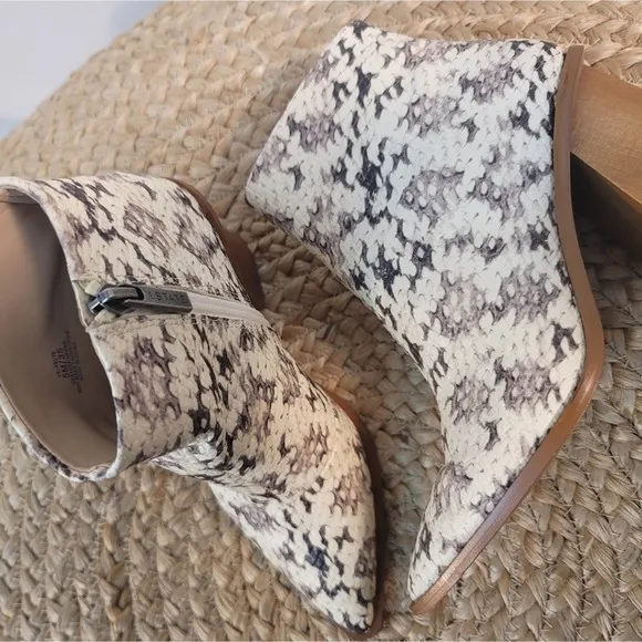 1. STATE KELTE ROCCI SNAKE SKIN ANKLE BOOTS WOODGRAIN BLOCK HEELS WOMEN'…