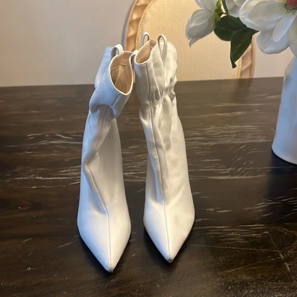 $278 RAYE X Revolve Birch White Leather Heel Ankle bootie women size 6.5