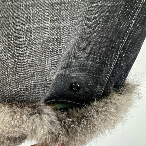 7 For All Mankind Fur Cuffs Denim Boot Cut Capri Jeans Womens Size 26 NWT
