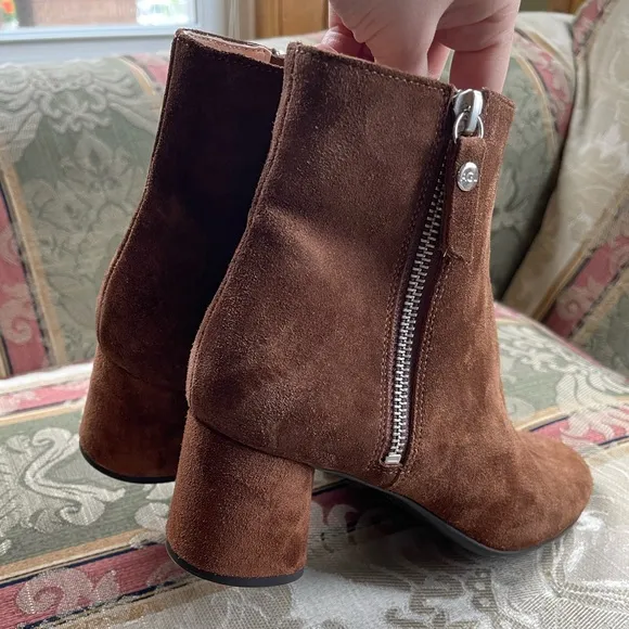7.AGL Philipa Booties Brown Suede Ankle Boots. Size 7.5 Women