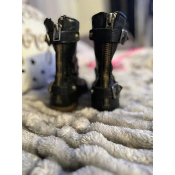 8 frye veronica black leather moto biker boot-bootie
