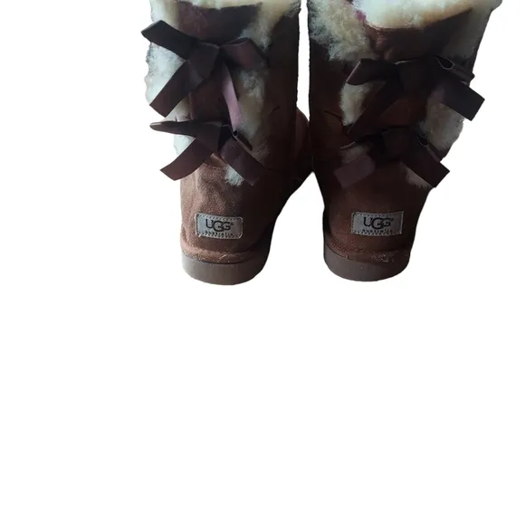 8 UGG winter boots
