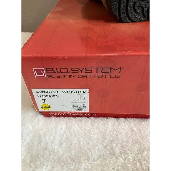 ABEO Women's Whistler - Shearling Ankle Boots in Animal Print NEW in Box size 7