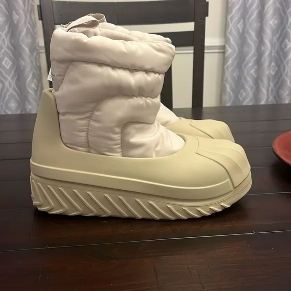 Adidas Superstar Adifom Winter Boots shoes IG2160 Aluminum Womens Size 8.5