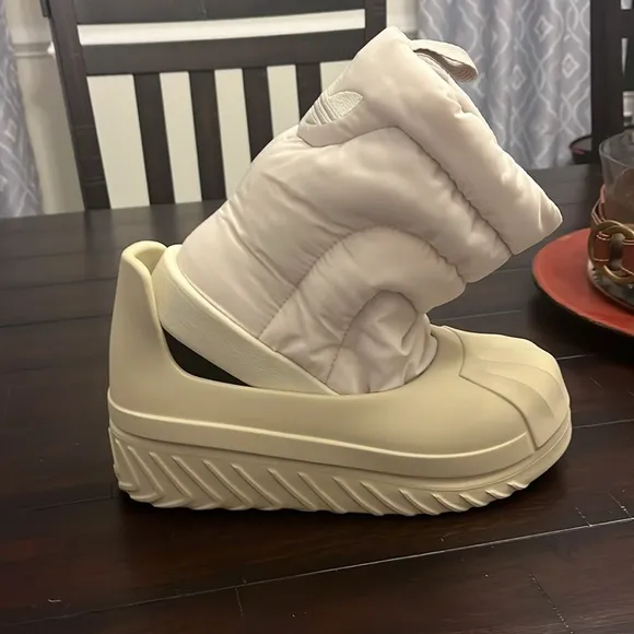 Adidas Superstar Adifom Winter Boots shoes IG2160 Aluminum Womens Size 8.5