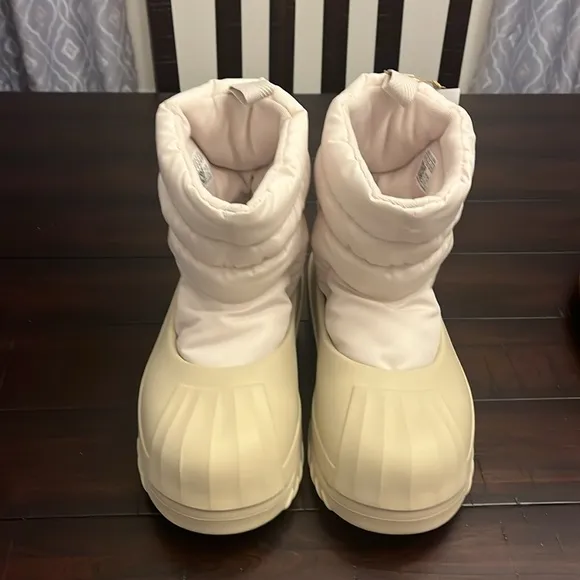 Adidas Superstar Adifom Winter Boots shoes IG2160 Aluminum Womens Size 8.5