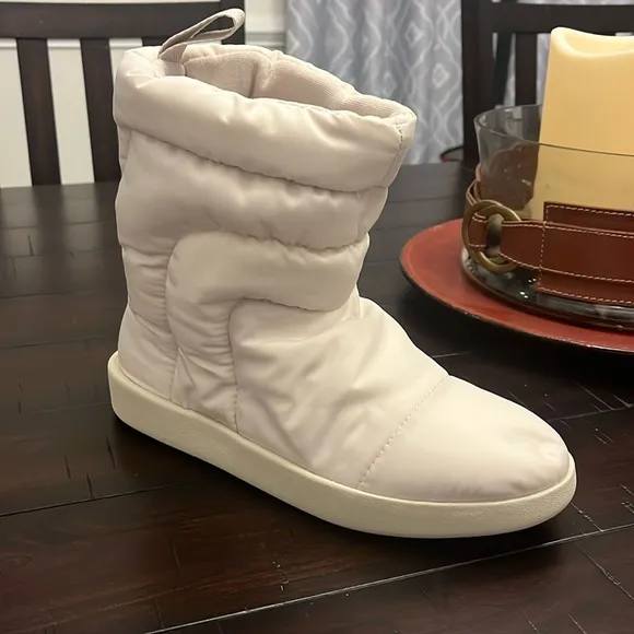 Adidas Superstar Adifom Winter Boots shoes IG2160 Aluminum Womens Size 8.5