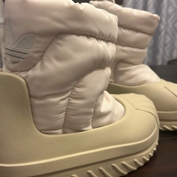 Adidas Superstar Adifom Winter Boots shoes IG2160 Aluminum Womens Size 8.5