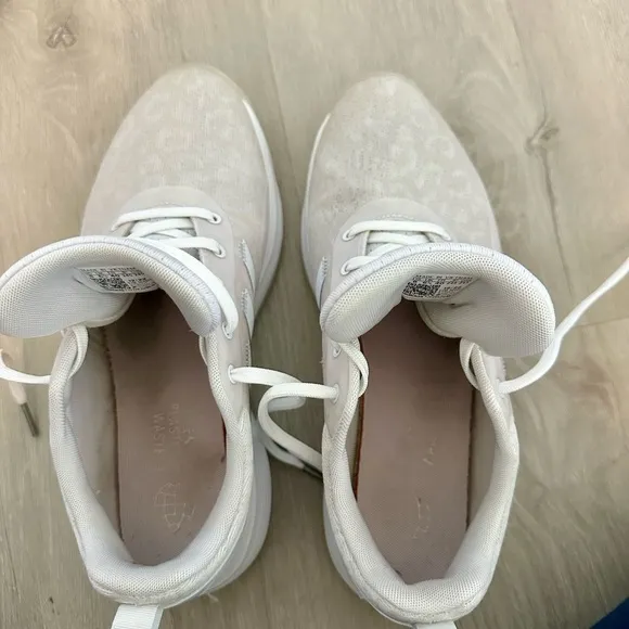 Adidas Women's S2G Spikeless Golf Shoes, Size 8 White Light Gray