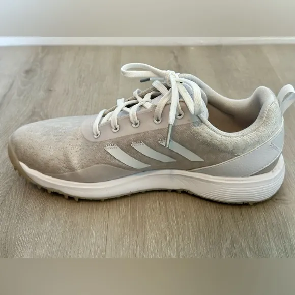 Adidas Women's S2G Spikeless Golf Shoes, Size 8 White Light Gray