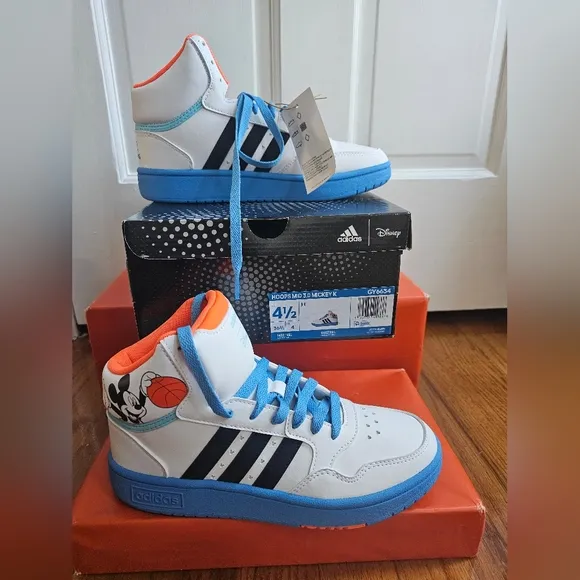 ADIDAS x Disney Mickey Mid Hoops Shoes White/Multi Size 4.5. NEW IN BOX