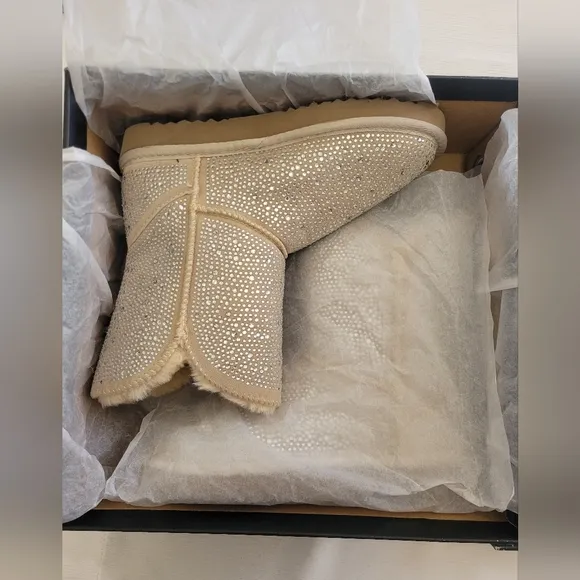 Adrie Women's Cream Bling Embellished Winter Snow Boots, Size 5M by INC