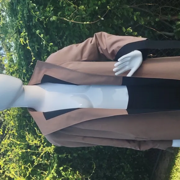 Aigner vintage 1970’s Tan &amp; blackTrench Wrap Reversible Trench Coat