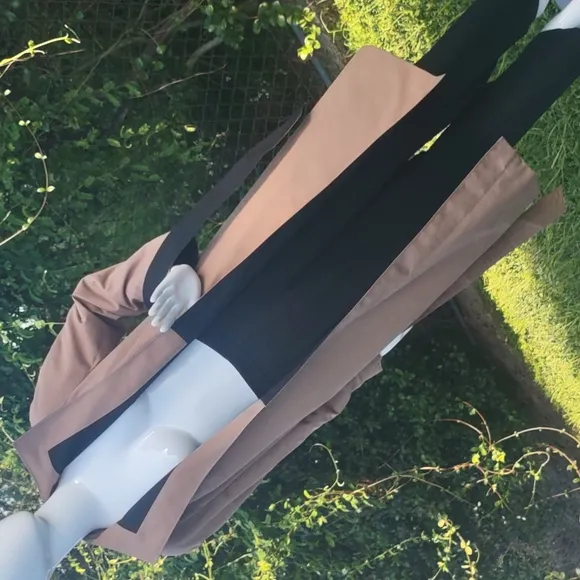 Aigner vintage 1970’s Tan &amp; blackTrench Wrap Reversible Trench Coat