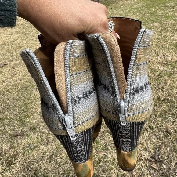 Aldo‎ &quot;Deanna&quot; Boots Wedge Tribal