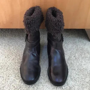 ALFANI size 8M brown leather faux fur ankle boots