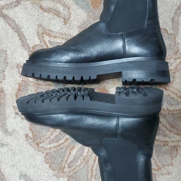 &amp; Other Stories Chunky Chelsea leather boots