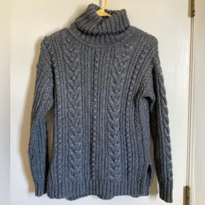 Ann Taylor Gray Cable Knit Merino Wool Blend Long Sleeve Turtleneck Sweater