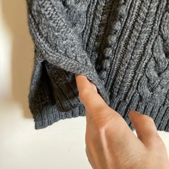 Ann Taylor Gray Cable Knit Merino Wool Blend Long Sleeve Turtleneck Sweater