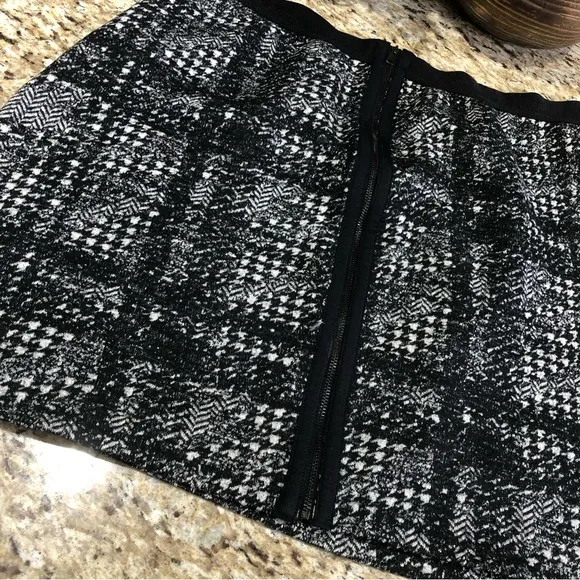 Ann Taylor Plaid Houndstooth Wool Blend Gray Black Skirt 14