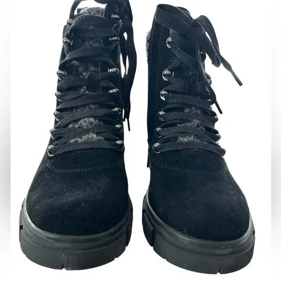 Aqua College Women’s Black Paige Suede with Faux Fur Lace-Up Booties Sz 9