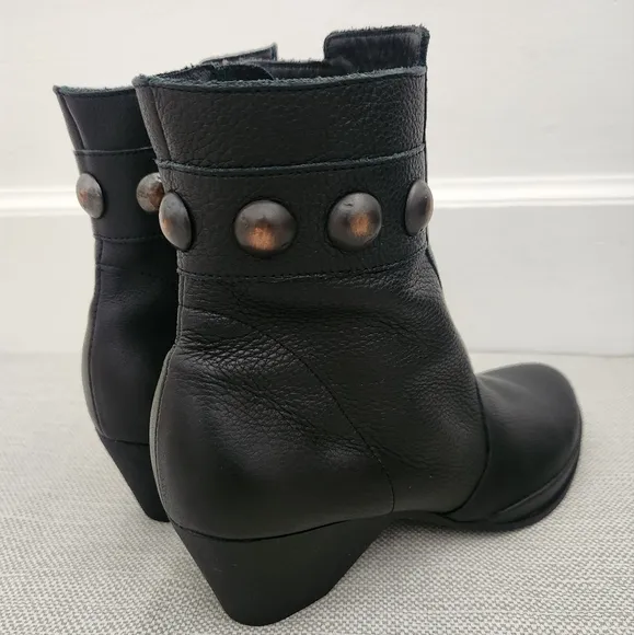 Arche Size 39 Black Leather Ankle Boots Studds Embellished Women Bootie