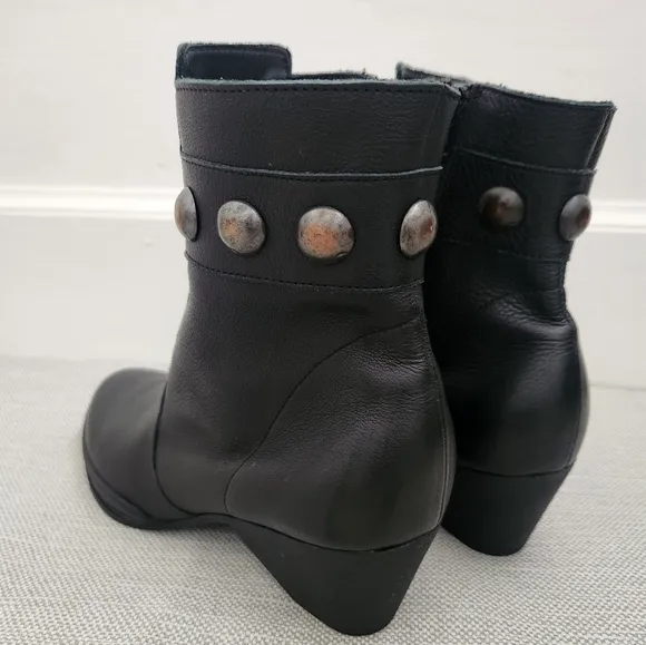Arche Size 39 Black Leather Ankle Boots Studds Embellished Women Bootie