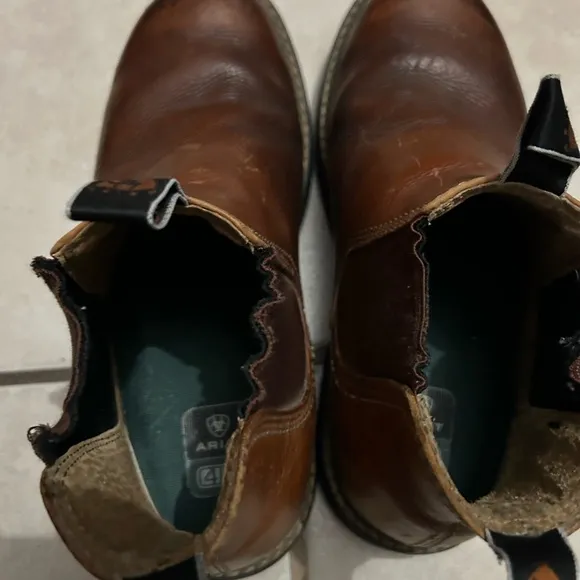 Ariat Spot Hog Chelsea Boots for men size 8.5