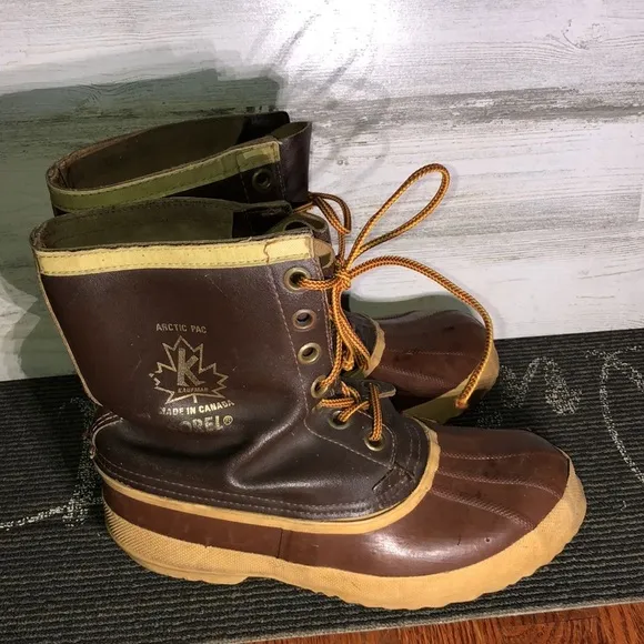 Artic pack sorel Kaufman made in Canada boots winter/rain boots roughly size 11‌