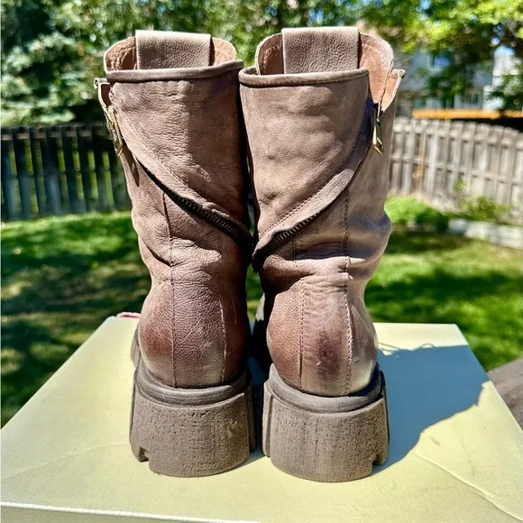 AS98 Haider Brown Leather Combat Boots, Size 41 (10)