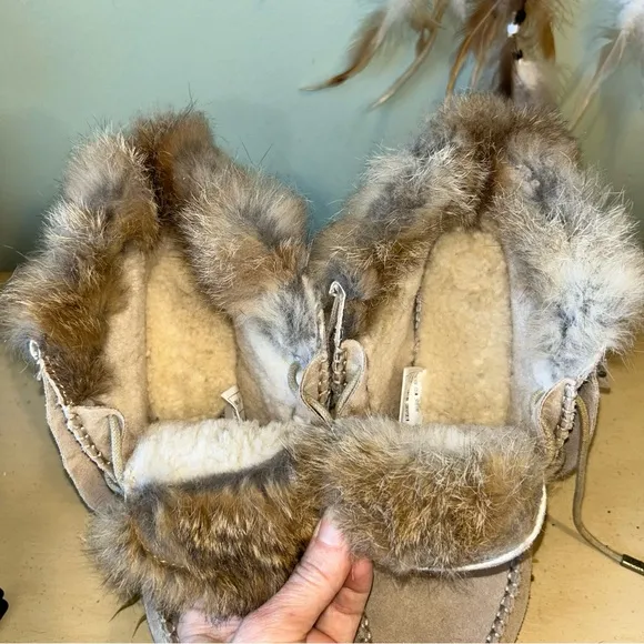 Australia Luxe Collective Light Tan Suede Rabbit Fur Fringe Lace Up Wedge Boots