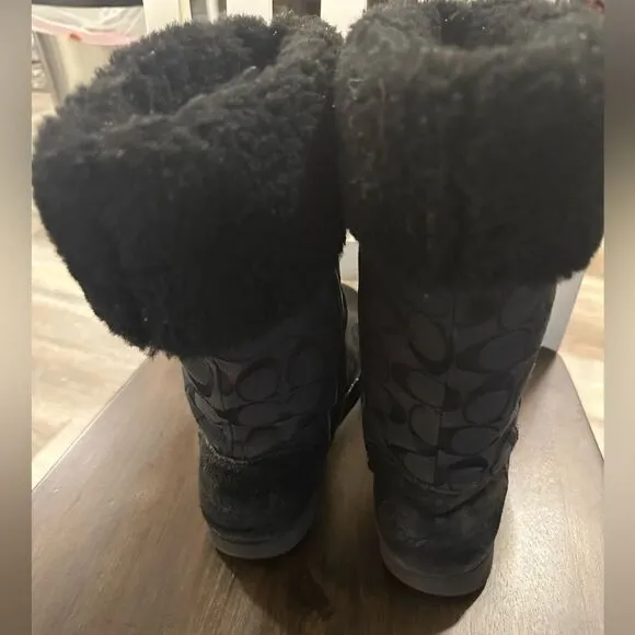 Authentic Coach Nikole A7266 Fur Boots Black size 7 B