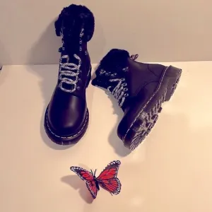 Authentic Nib Dr. Martens black leather combat boots with fur.