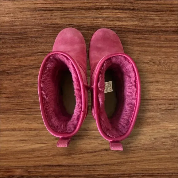 Authentic UGG Classic Mini SWAROVSKI CRYSTAL Bow Low Boots Size 11 Barbie Pink