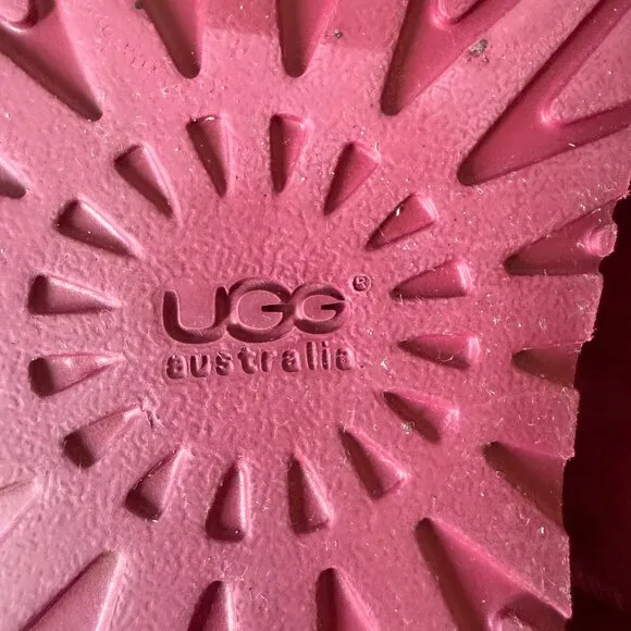 Authentic UGG Classic Mini SWAROVSKI CRYSTAL Bow Low Boots Size 11 Barbie Pink