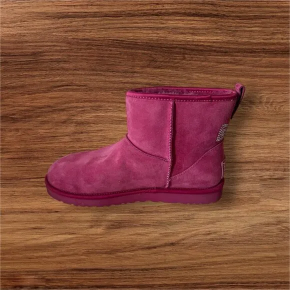 Authentic UGG Classic Mini SWAROVSKI CRYSTAL Bow Low Boots Size 11 Barbie Pink