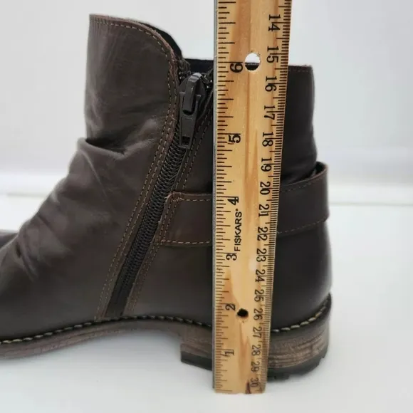 Avellini Size 38 Brown Leather Ankle Boots Women