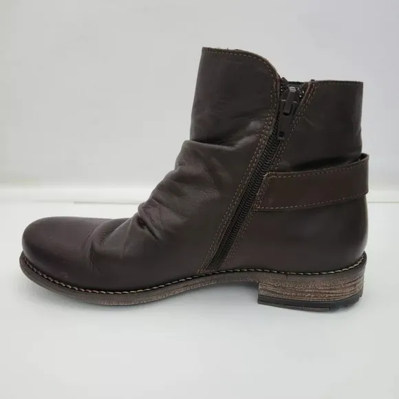 Avellini Size 38 Brown Leather Ankle Boots Women