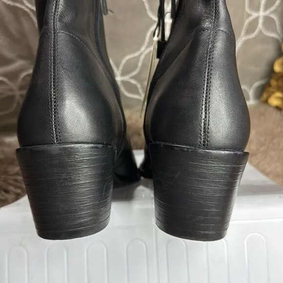 (B6) Zara Genuine leather ankle boots with cowboy-style‎ block heel