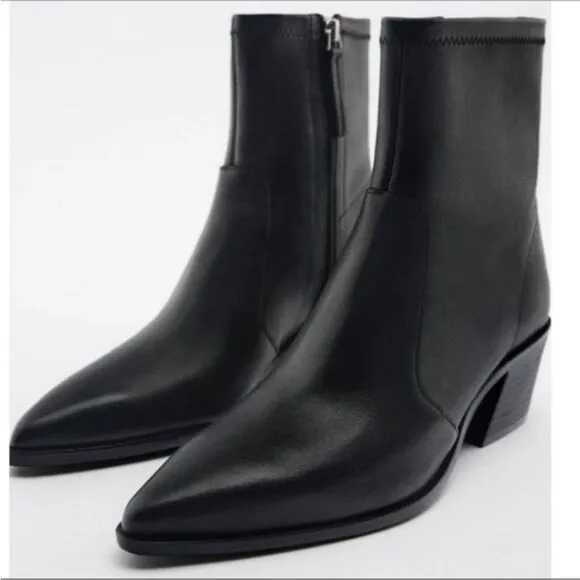 (B6) Zara Genuine leather ankle boots with cowboy-style‎ block heel