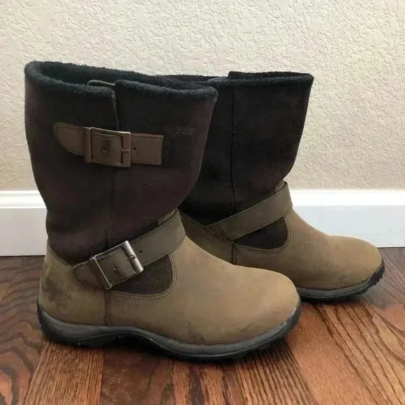 Baffin Danka Women’s Bell-W009 Boots Size 6 Chocolate Color $199 Buckle