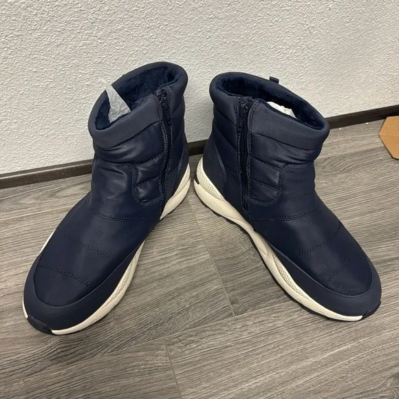 Baretraps Darra Waterproof Cold Weather Boots